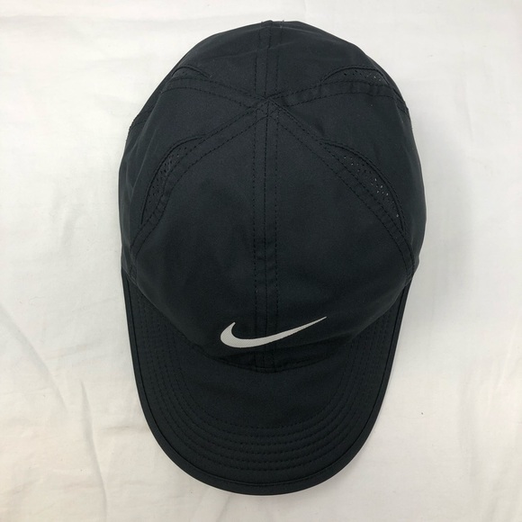 Nike Featherlight Dri-Fit Classic Baseball Hat - Picture 4 of 11